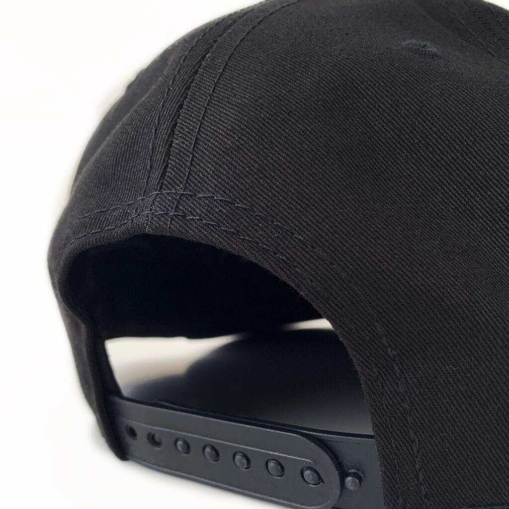 Snapback-hat-black